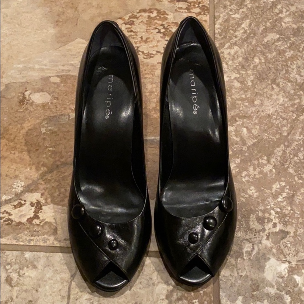 ⚠️FINAL MARKDOWN⚠️👠Maripé Black Leather Pumps!